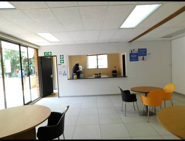 1,778M² OFFICE FOR SALE IN FERNDALE